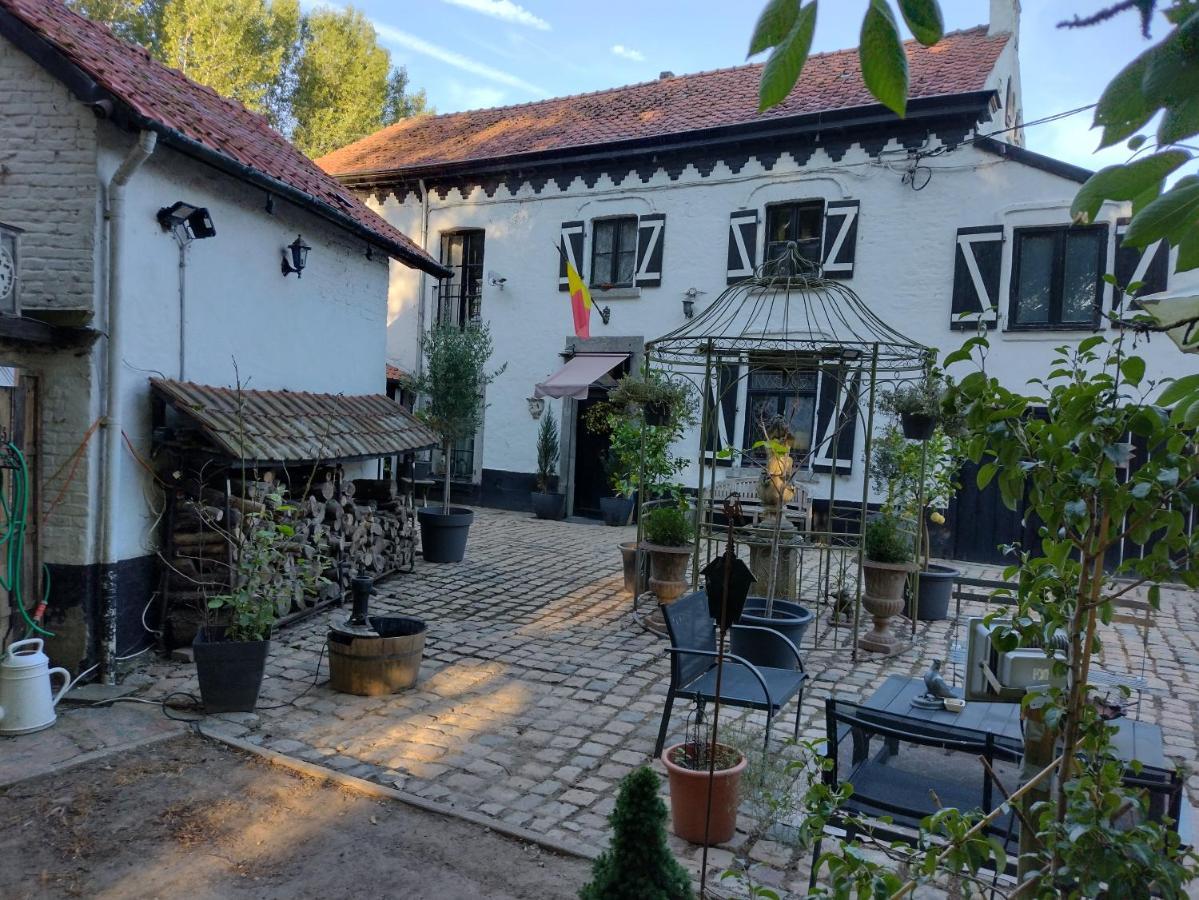 Moulin De Moxhe bed&dreams - gîte Extérieur photo